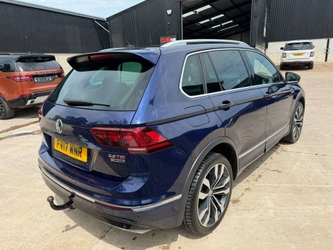 Volkswagen Tiguan 2.0 Tiguan R-line FV17WNR Blue #4