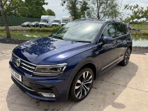 Volkswagen Tiguan 2.0 Tiguan R-line Blue