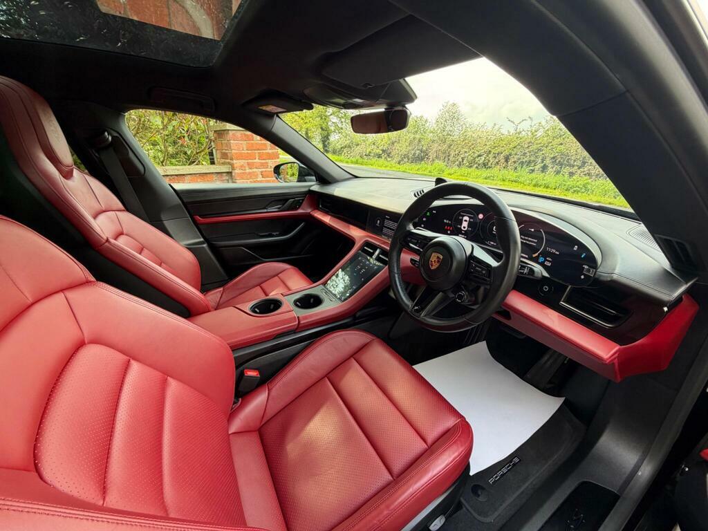Porsche Taycan Performance Plus 93.4Kwh 4S 4Wd GL72EYT Black #3