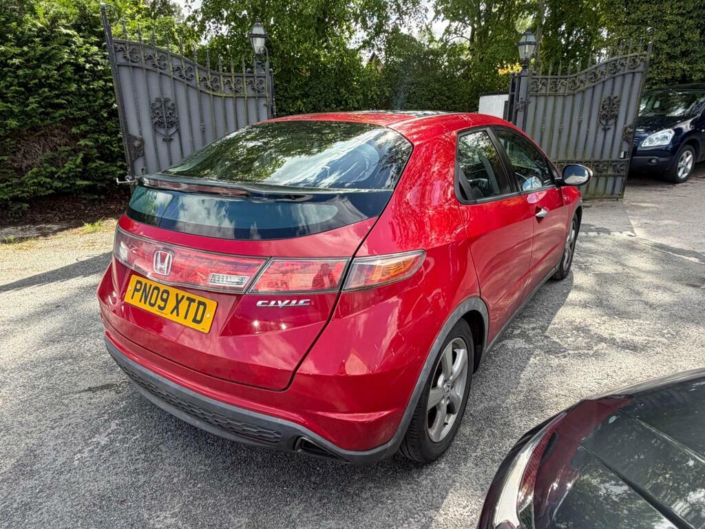 Honda Civic 1.8 I-vtec Es PN09XTD Red #3