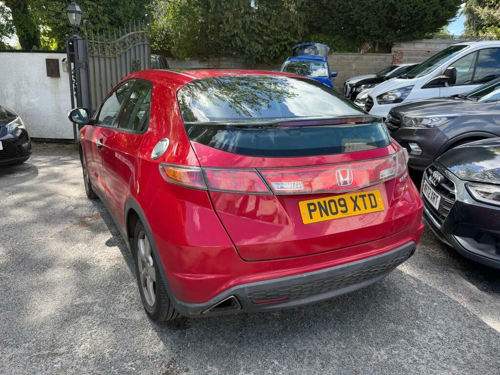 Honda Civic 1.8 I-vtec Es PN09XTD Red #4