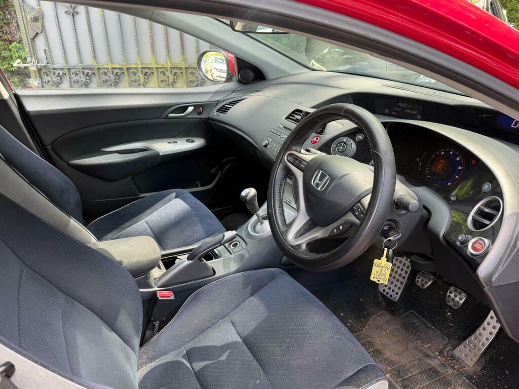 Honda Civic 1.8 I-vtec Es PN09XTD Red #6