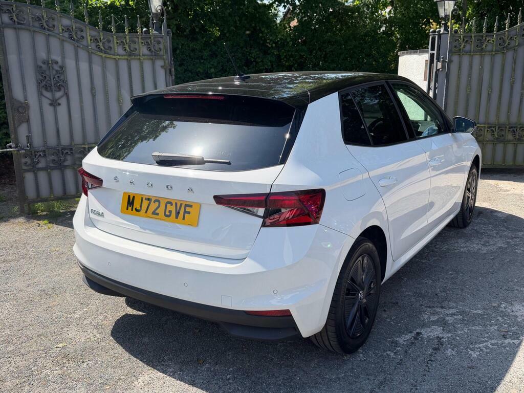 Skoda Fabia 1.0 Tsi Colour Edition Euro 6 S S MJ72GVF White #6