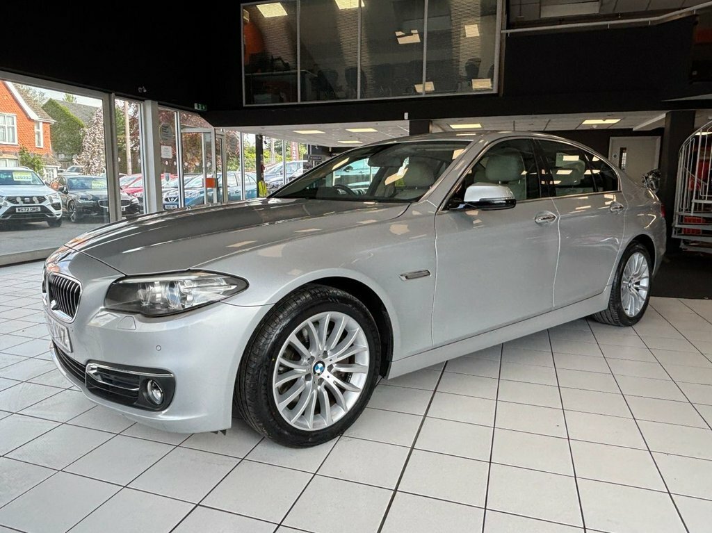 BMW 5 Series 3L Luxury Silver #5