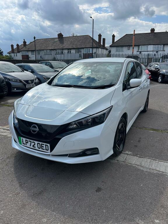 Nissan Leaf 39Kwh Acenta Hatchback LP72OED White #3