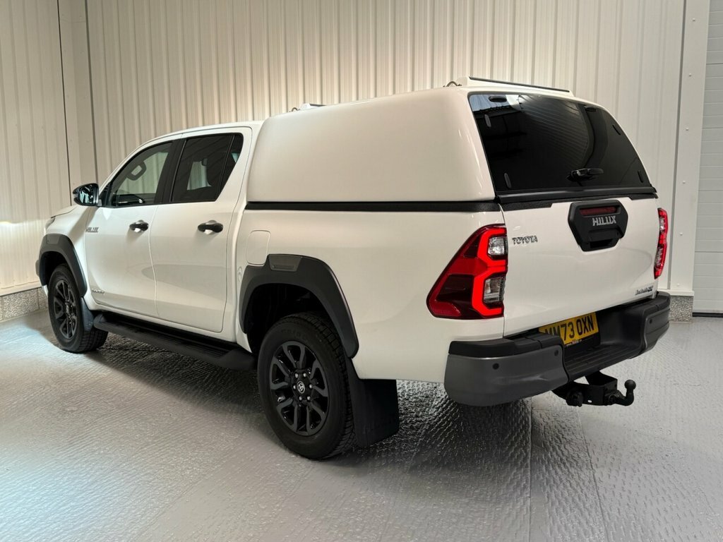 Toyota HILUX 2.8L Invincible X MM73OXN White #5