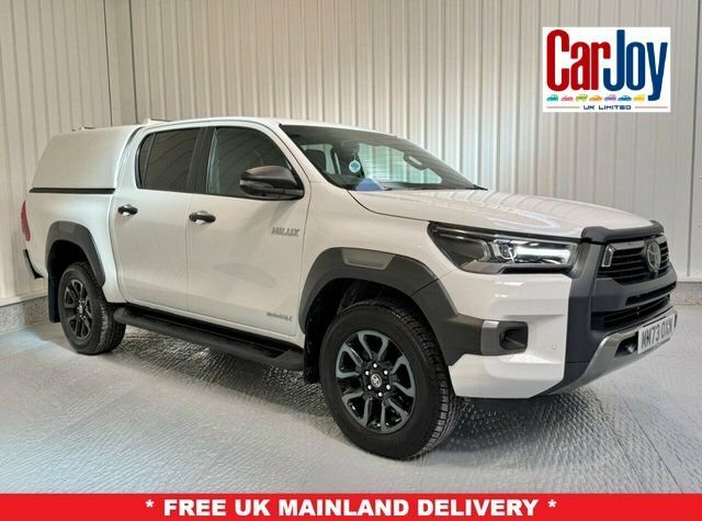 Toyota HILUX 2.8L Invincible X White