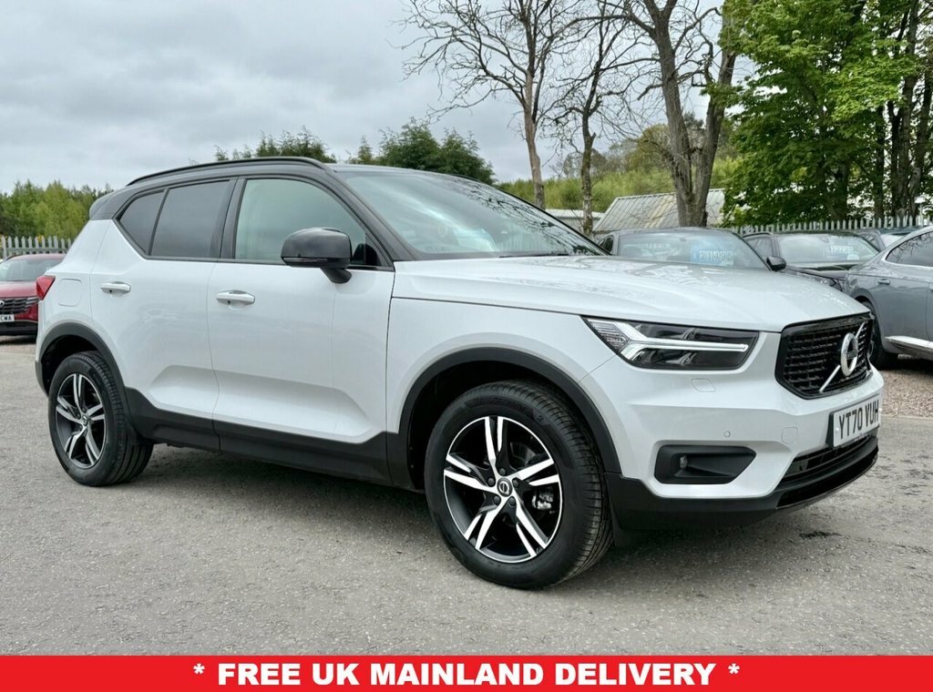 Volvo XC40 1.5L R-design White