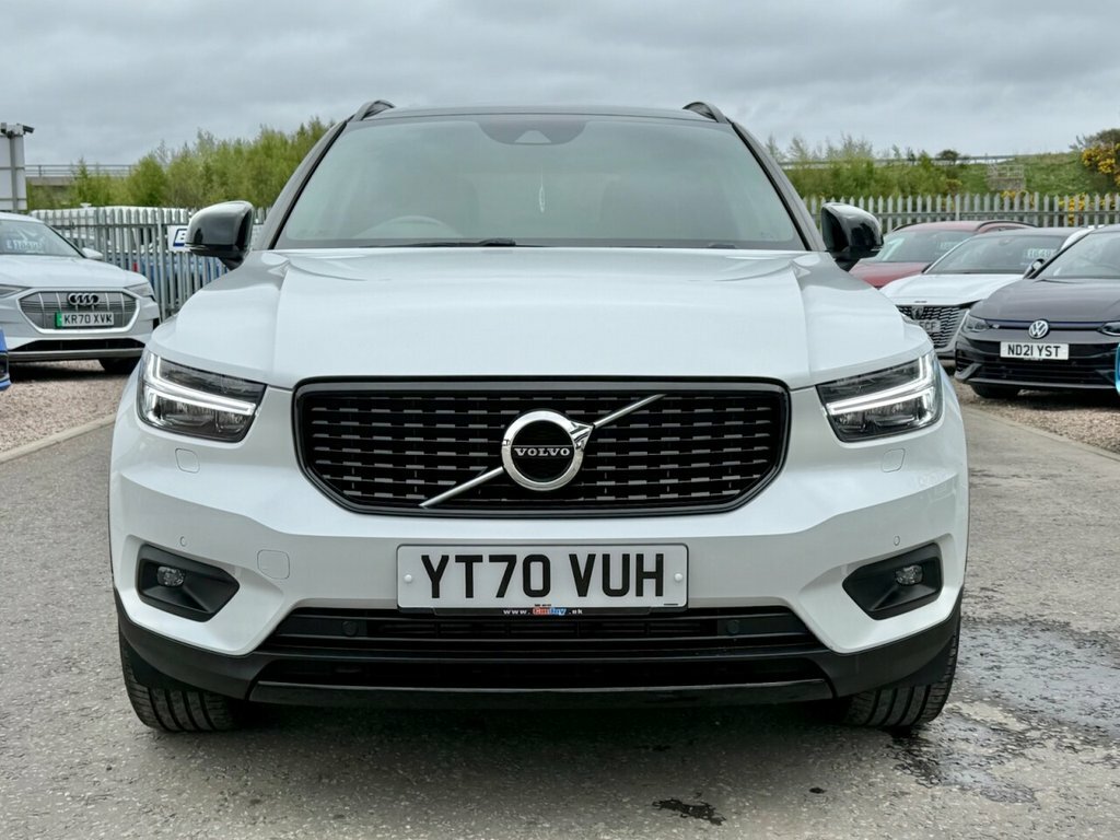 Volvo XC40 1.5L R-design YT70VUH White #2