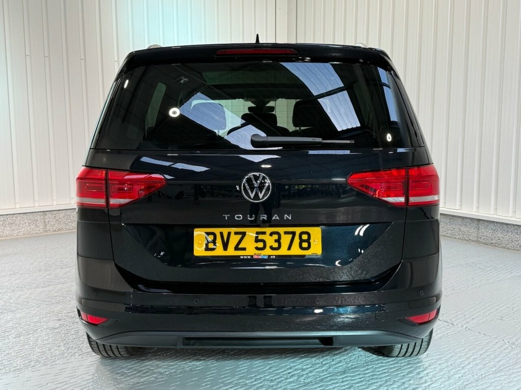Volkswagen Touran 1.5L Match Black #6