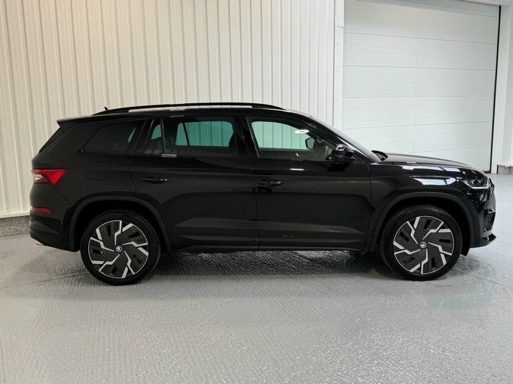 Skoda Kodiaq 2L Vrs WP23CFO Black #4