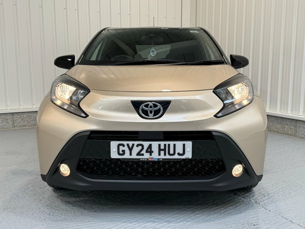 Toyota Aygo X 1L Edge GY24HUJ Beige #2