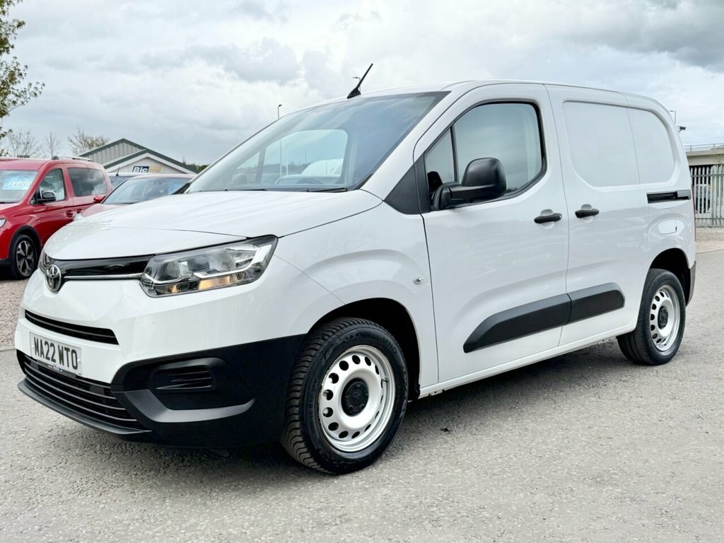 Toyota Proace City 1.5L Active MA22WTO White #3