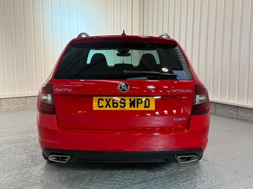 Skoda Octavia 2L Vrs Red #6