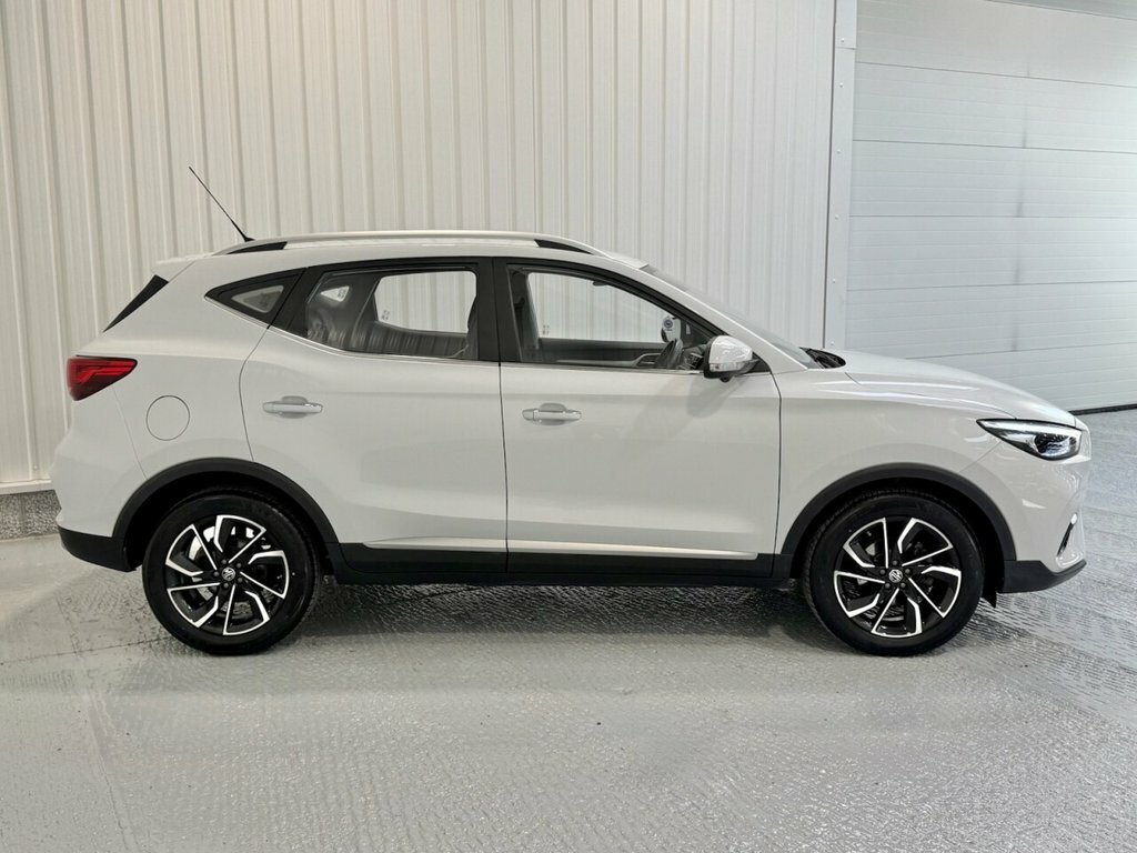 MG ZS 1L Exclusive SR72HFS White #4