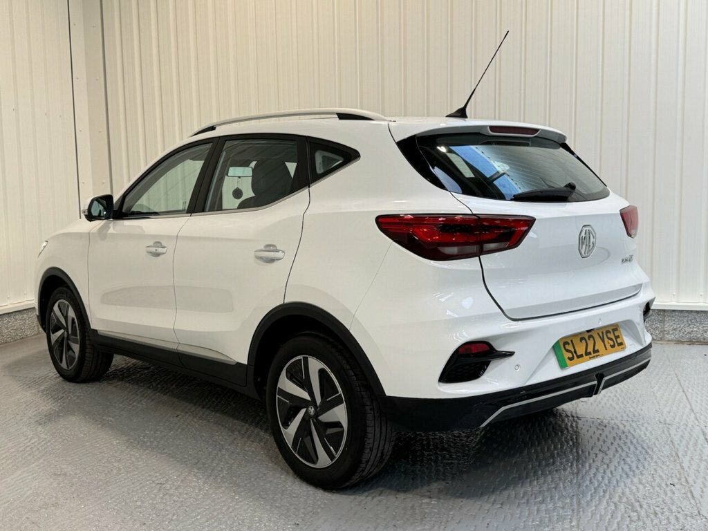 MG ZS Suv SL22YSE White #5
