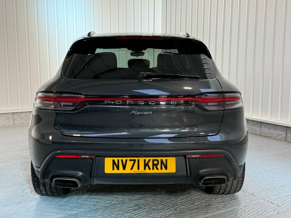 Porsche Macan Suv NV71KRN Grey #6