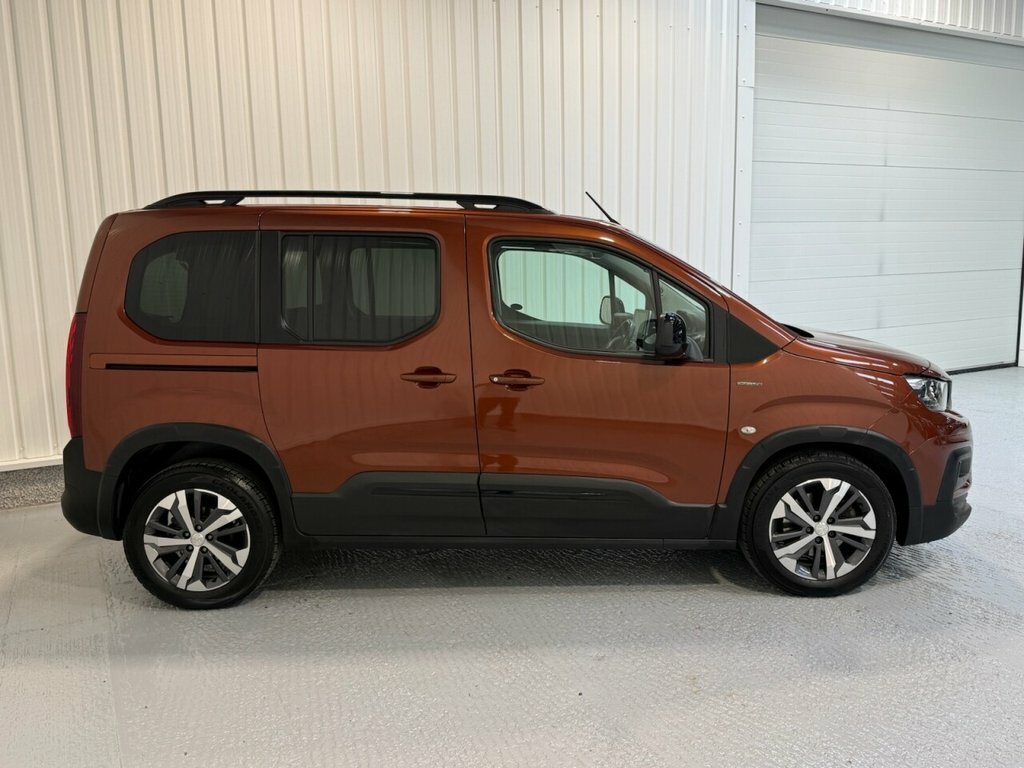 Peugeot Rifter 1.5L Gt Line WD19EYK Brown #4