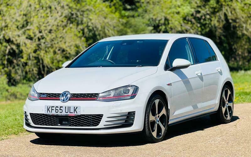 Volkswagen Golf Gti 2.0 Tsi Bluemotion White #4