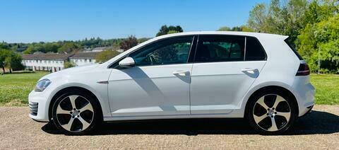 Volkswagen Golf Gti 2.0 Tsi Bluemotion White #5