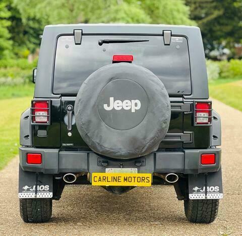 Jeep Wrangler Sahara Black #9