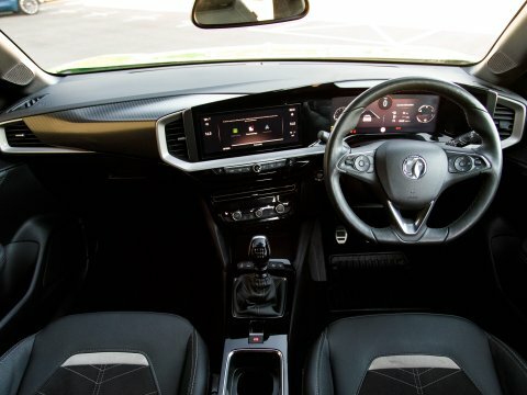 Vauxhall Mokka Suv HV73VWJ Green #3