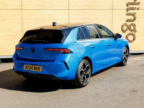 Vauxhall Astra Hatchback DV24NHO Blue #2