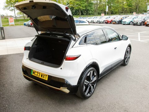 Renault Megane Electric Black #38