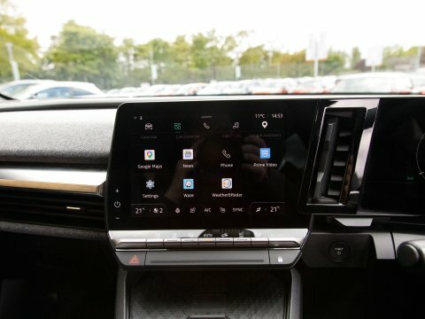 Renault Megane Electric Black #24