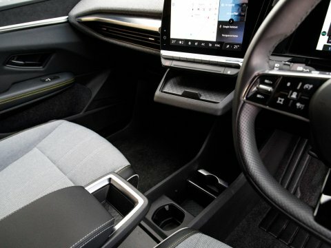 Renault Megane Electric Black #33
