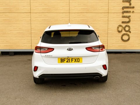 Kia Ceed Hatchback BF21FXO White #6