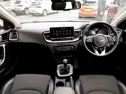 Kia Ceed Hatchback BF21FXO White #3