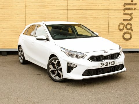 Kia Ceed Hatchback White