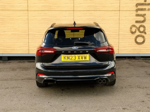 Ford Focus Hatchback KM23XVW Black #6