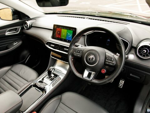 MG HS Suv YP23KZC Black #4