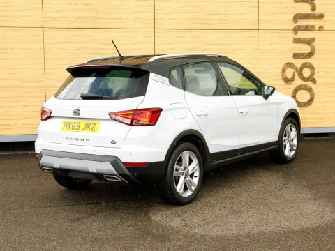Seat Arona Arona Fr Tsi HY69JKZ White #2