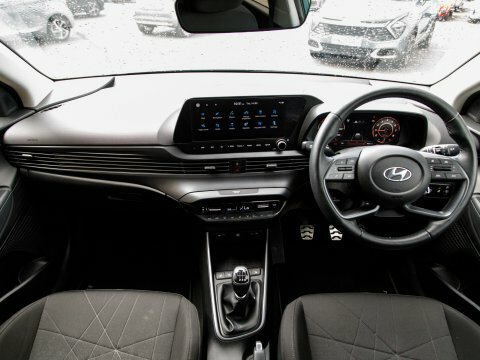 Hyundai Bayon Suv GF23FTN Green #3