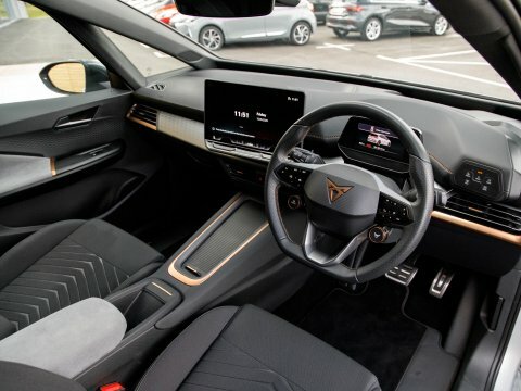 Cupra Born Hatchback DH74OFZ Silver #4