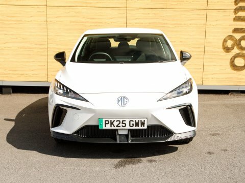 MG MG4 Hatchback PK25GWW White #5