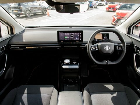 MG MG4 Hatchback PK25GWW White #3