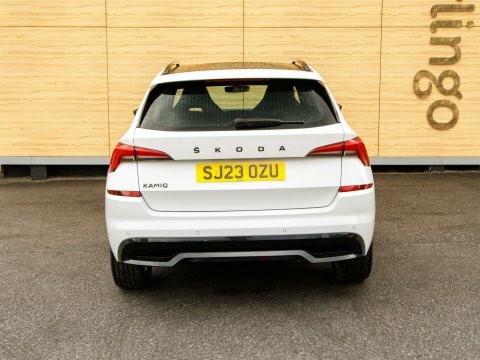 Skoda Kamiq Suv SJ23OZU White #6