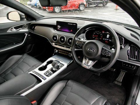 Kia Stinger Saloon Grey #3