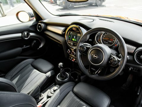 Mini Hatch Hatchback HV69RZY Orange #4