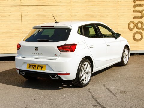 Seat Ibiza Tsi Fr Dsg BD21VYF White #2