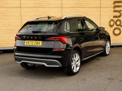 Skoda Kamiq Suv EK72ZWA Black #2