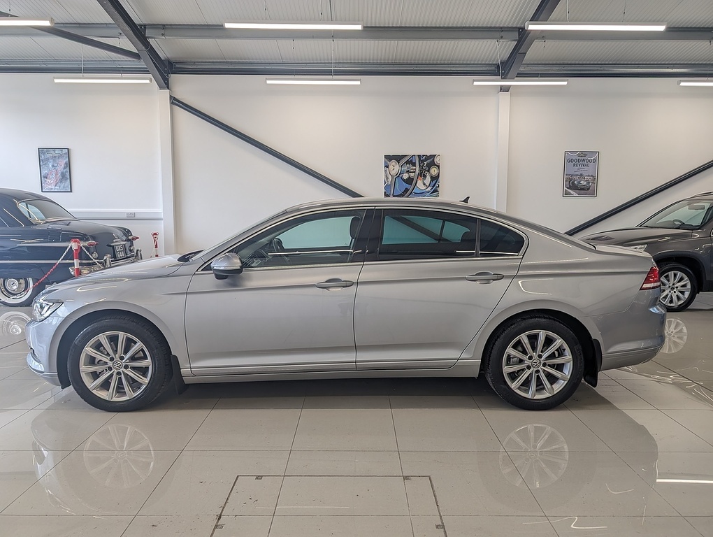 Volkswagen Passat Tdi Se Business Silver #3