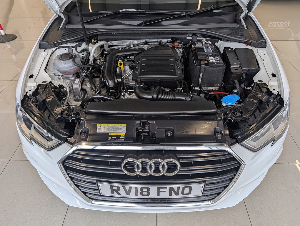 Audi A3 Tfsi Sport RV18FNO White #5