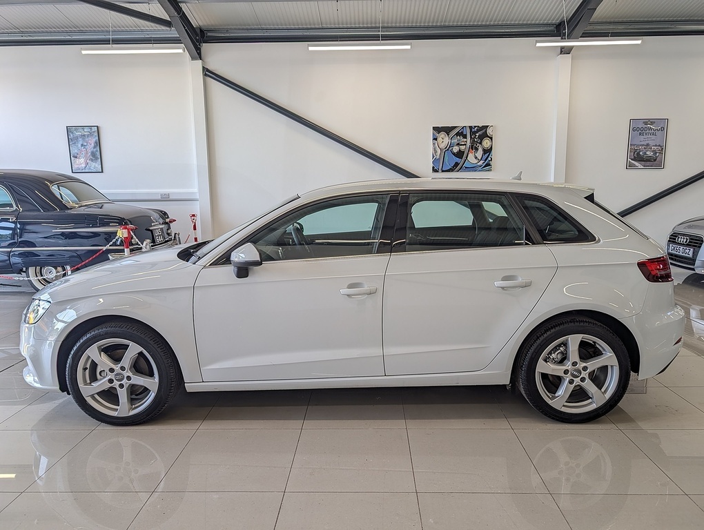 Audi A3 Tfsi Sport RV18FNO White #3