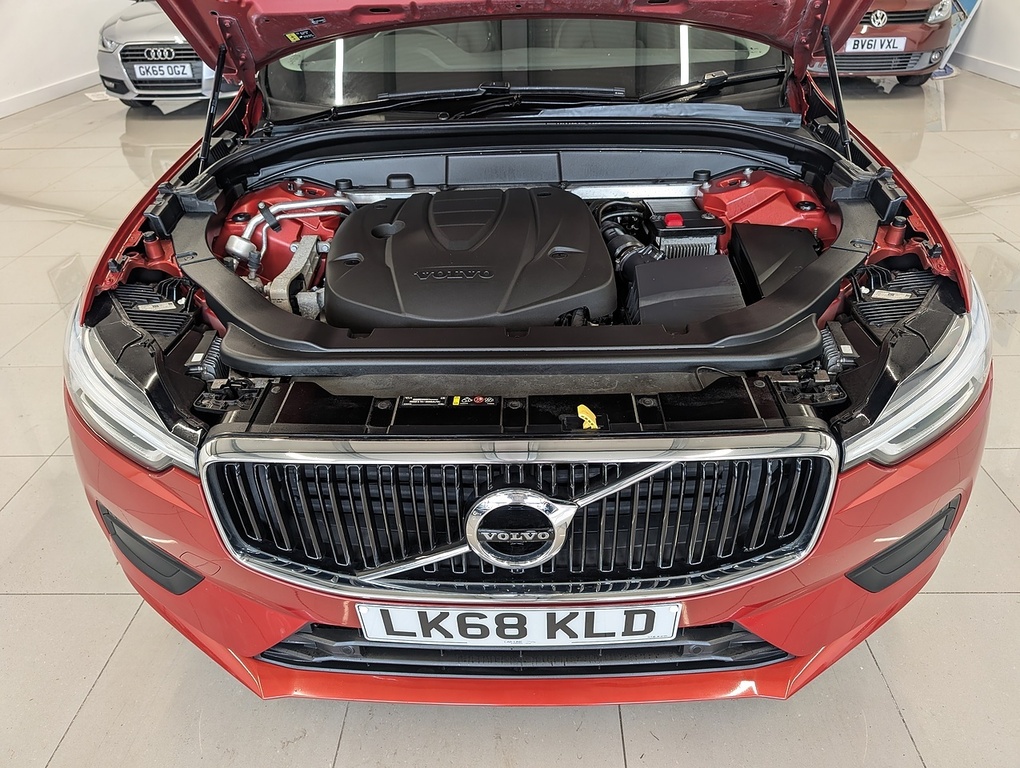 Volvo XC60 D4 Momentum LK68KLD Red #5