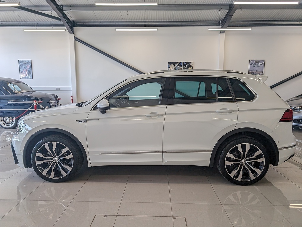 Volkswagen Tiguan Tdi R-line Tech VA19WDE White #3